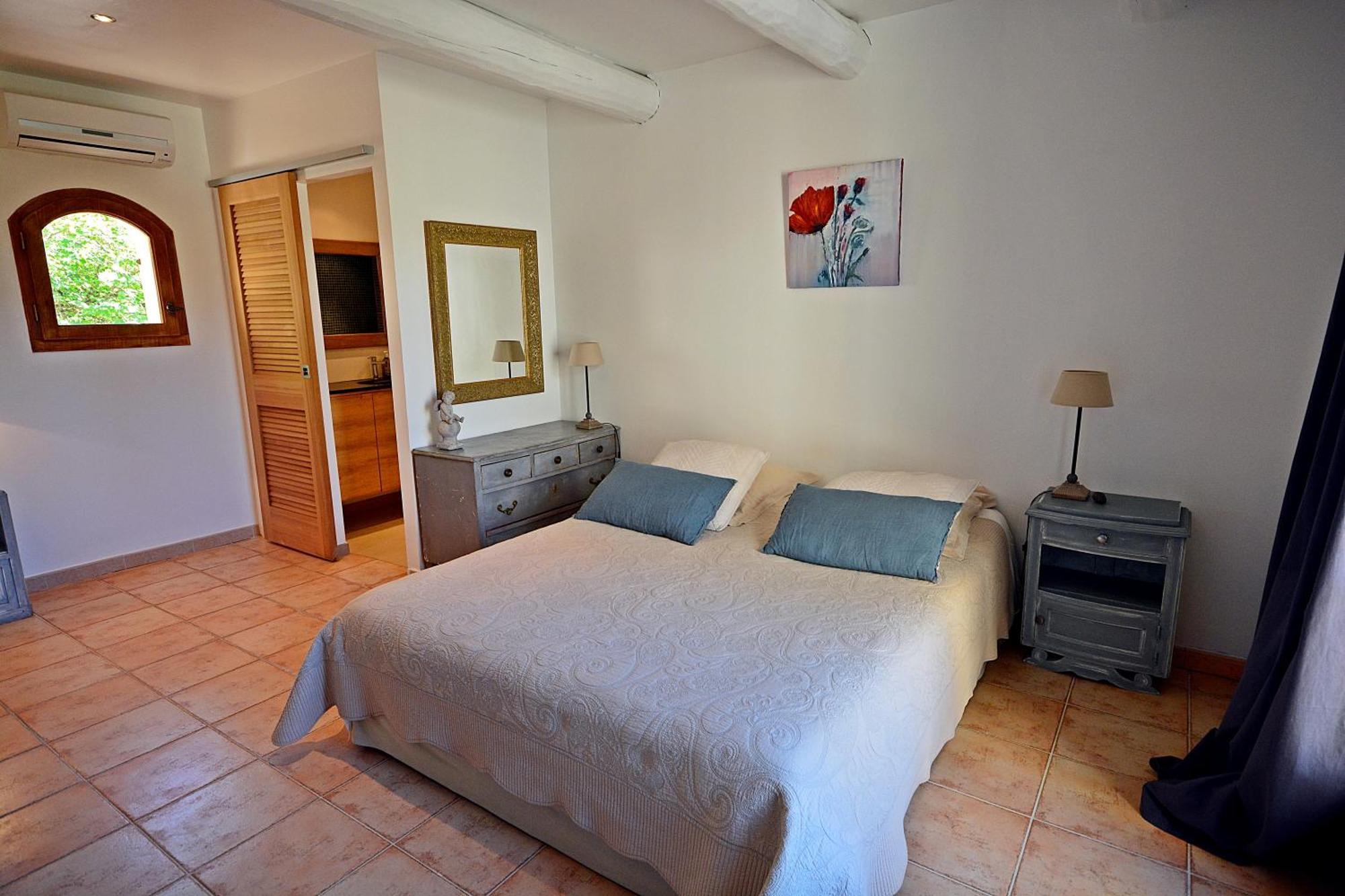 モントゥー Mas Les Fleurs D'Hilaire Bed & Breakfast エクステリア 写真